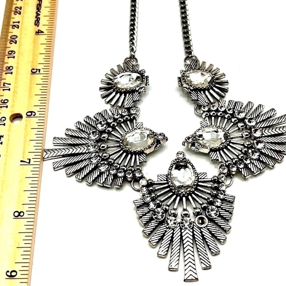 Vintage-Style Rhinestone Necklace & Bracelet Set Intricate Art Deco Design - Picture 6 of 11